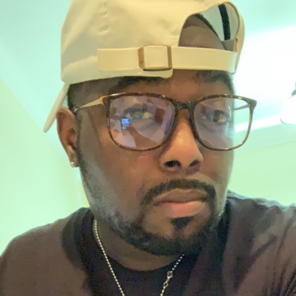 Meet your Posher, Thomas